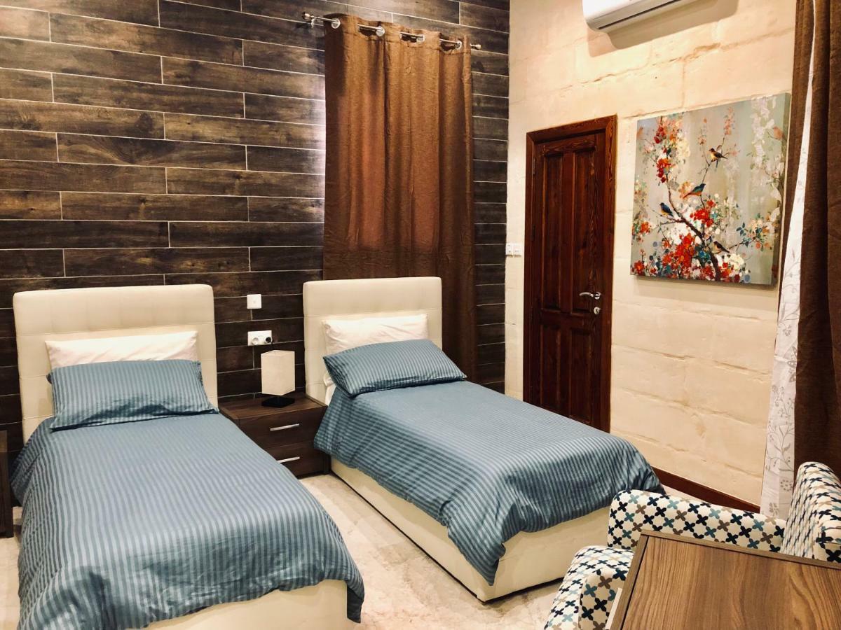 Modern Maltese House Villa สลีมา ภายนอก รูปภาพ