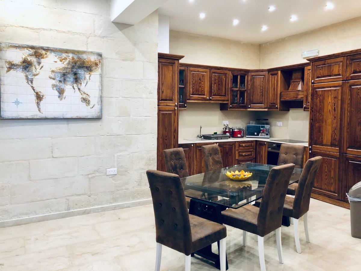 Modern Maltese House Villa สลีมา ภายนอก รูปภาพ